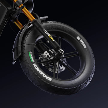 Close-up of a Aniioki A8 60V wheel 